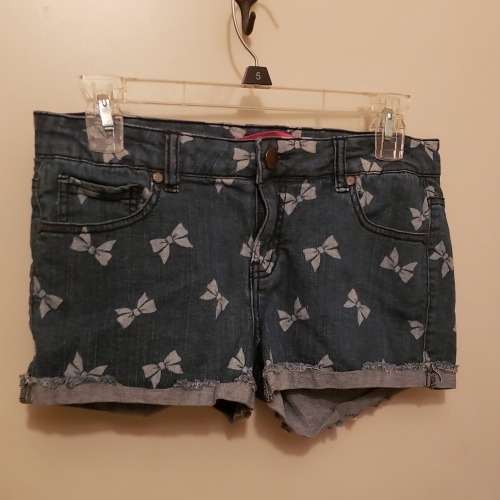 Bow Patterned Shorts